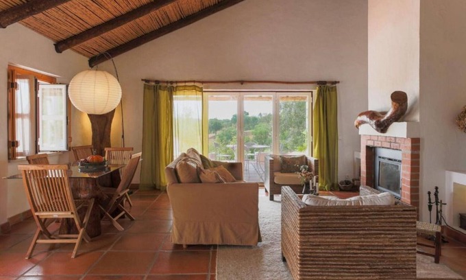 Barrancosas Haus | Partridge House