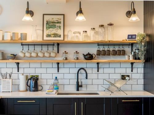 Wendover Haus | Pass the Keys Stunning Edwardian Home in the Chilterns
