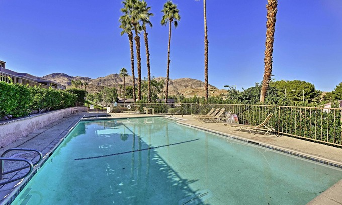 Palm Desert Haus | Palm Desert Townhouse w / Mtn. Views & Pool Access!