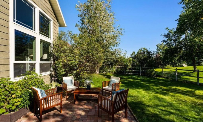 Harvest Creek Haus | Peaceful 3BD in heart of Bozeman