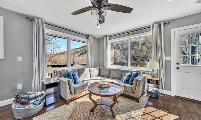 Fincastle Haus | Peaceful 3BR Escape With National Forest Access