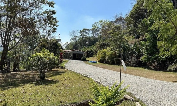 Rivas Haus | Peaceful and quite house just 45 min from beaches!