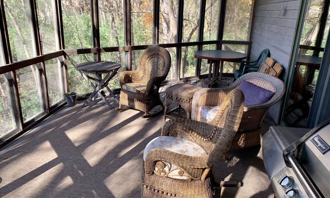 Minnetonka Haus | Peaceful and Secluded Minnetonka Home Overlooking Wetland