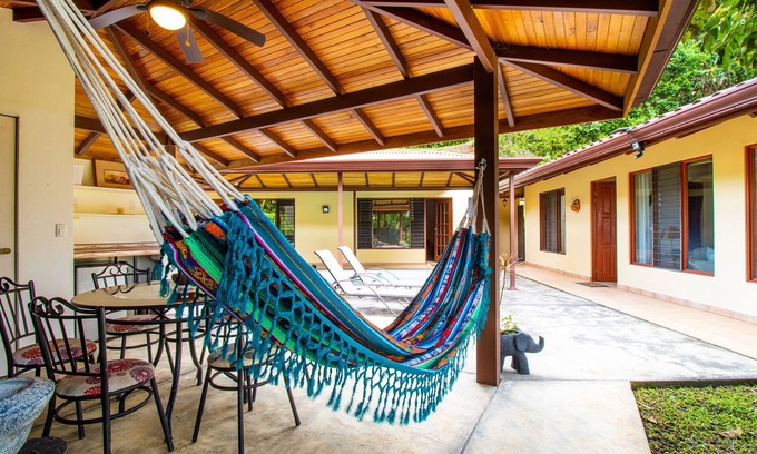 Garabito Haus | Peaceful/Beautiful Villa at the Hills of Atenas