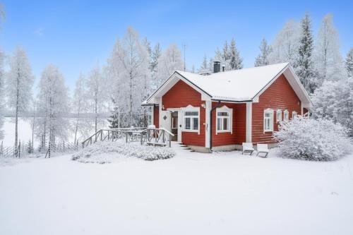 Rovaniemi Wohnung | Peaceful Lake Norvajärvi Cottage Hosted by Hygge Host