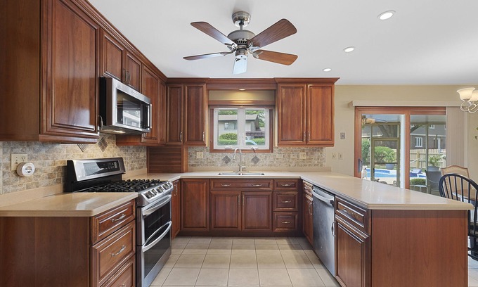 Homer Glen Haus | Peaceful Oasis