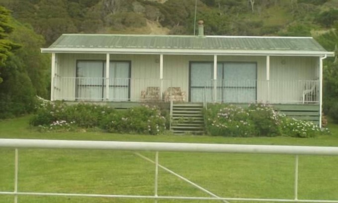 Mataikona Haus | Ruhiges Ferienhaus direkt am Strand