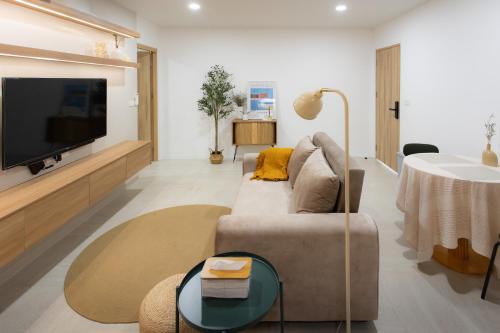 Sathorn Wohnung | Peaceful Townhouse in Sathorn Near Saint Louis BTS