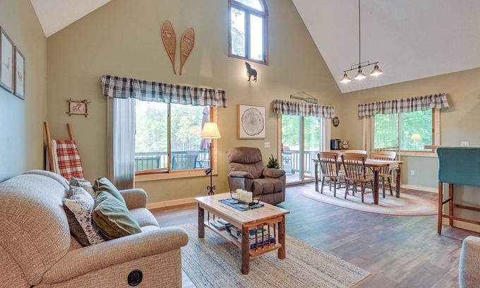 Alger Kabine | Peaceful Waterfront Cabin on Tittabawassee River!