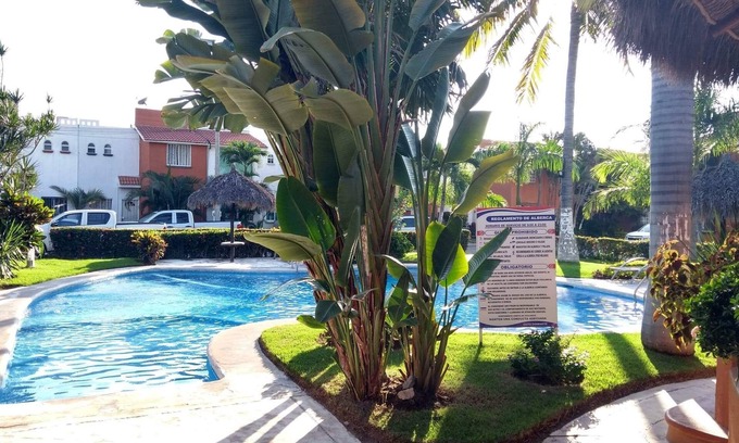 Valle Dorado Haus | lovely vacation retreat with pool, nearby beaches within secure gated Street