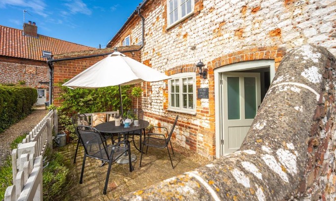 Holme Haus | Pear Tree Cottage 2