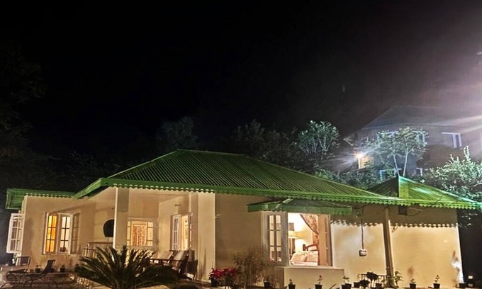 Dharampur Hütte | PEAR TREE COTTAGE