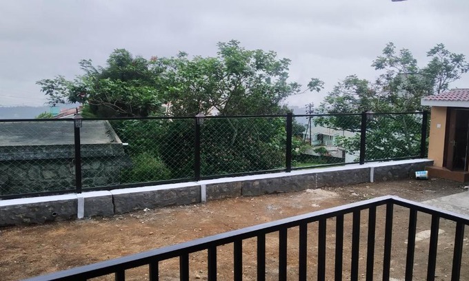 Kodaikanal Haus | PEARS GARDEN KING SUITE