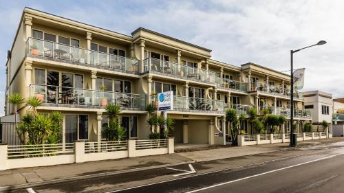 Napier Hotel | Pebble Beach Motor Inn
