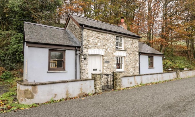 Capel Bangor Haus | Penlon