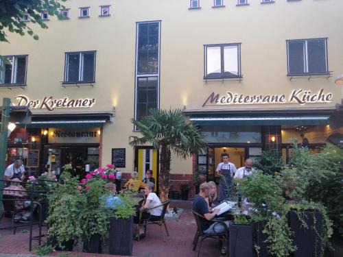 Zehlendorf Haus | Pension Der Kretaner