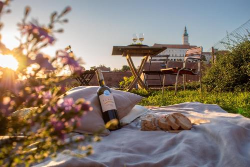 Mikulov Haus | Pension Sebastian a vinný bar Prostě SKLEP