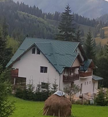 Pojorita Haus | Pensiunea Gură de Rai, Pojorâta