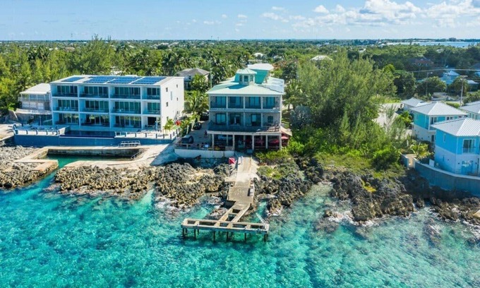 Northwest Point Eigentumswohnung | Penthouse 2Bd/2Bth Oceanfront Condo-Onsite Dining