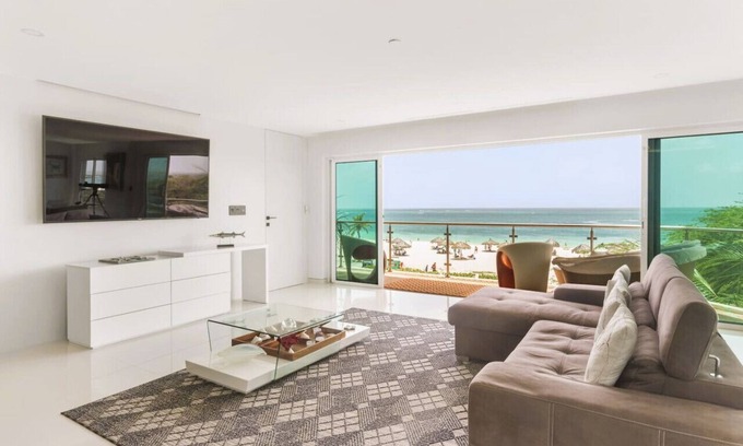 Oranjestad-West Wohnung | Oceania Penthouse by Bocobay | Stunning Ocean View
