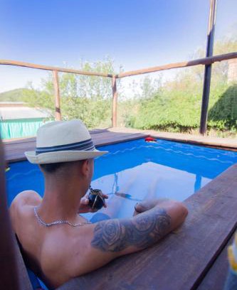 Rio Ceballos Sonstige | Pequeña cabaña con wifi, cocina, pequeña pileta y vistas a las sierras
