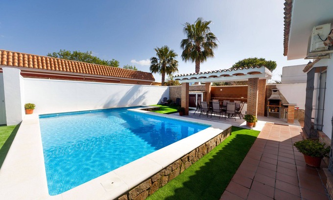 Chiclana de la Frontera Villa | Perfekt Villa für Familien mit Optionen für Kinder