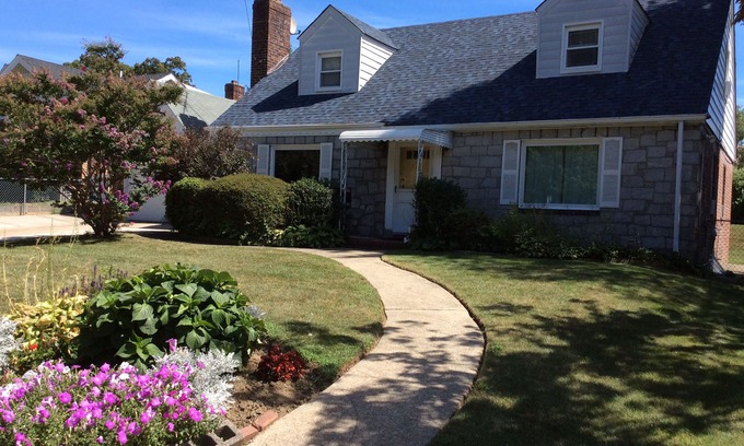 Holliswood Haus | Perfekt für Familien oder Geschäftsreisende, die ein verlängertes Wochenende in NYC👪 suchen