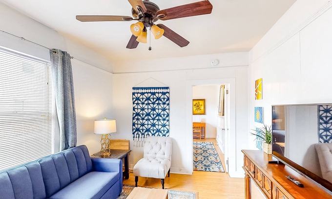 East Riverside Hütte | Perfect getaway near town w/ spacious interior & central AC in a great location