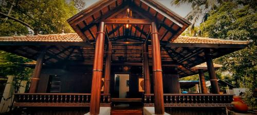 Poovar Wohnung | Periyaveettil Heritage