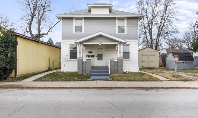 Fort Wayne Wohnung | Pet Friendly Apt w/Fenced Yard