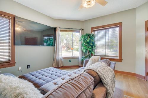 Dayton Wohnung | Pet-Friendly Dayton Condo about 1 Mi to Downtown!
