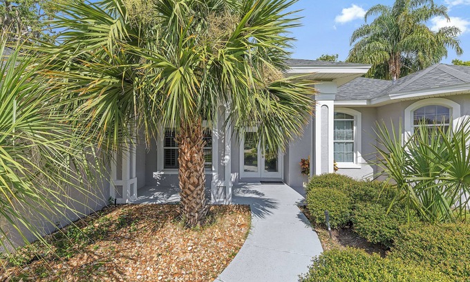 Port Orange Haus | Neu bei VRBO! Leicht und hell, aktualisiert 4-Zimmer-Haus in Cosy Port Orange Community