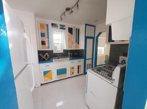 Nob Hill Haus | Pet Friendly Modern Casita in Heart of Nob Hill