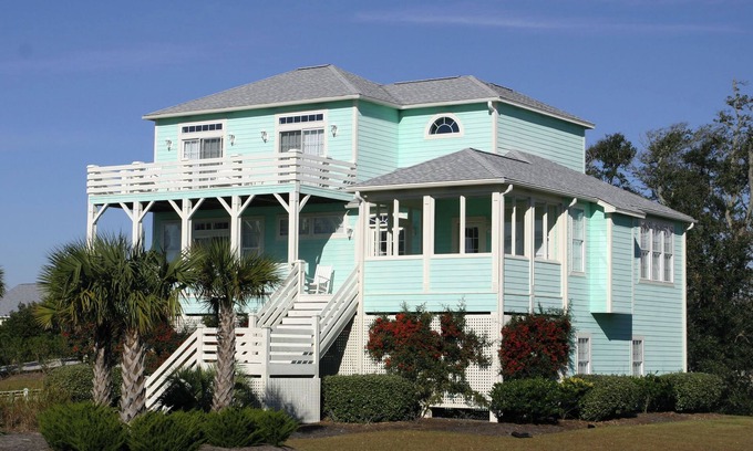 Emerald Isle Haus | Pet Friendly, Oceanside Interior Home Private Pool, Golf Cart, and Easy Access.