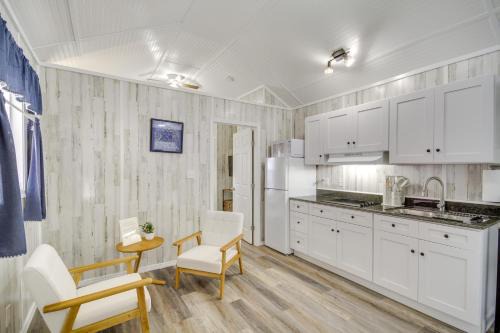 Picayune Haus | Pet-Friendly Picayune Tiny Home Near Space Center!