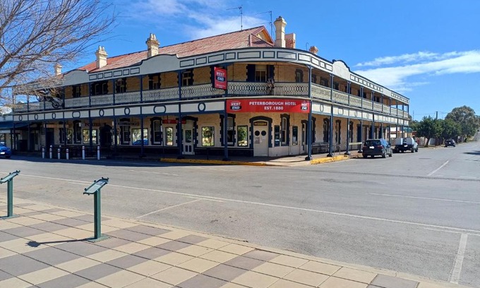 Peterborough Hotel | PETERBOROUGH HOTEL