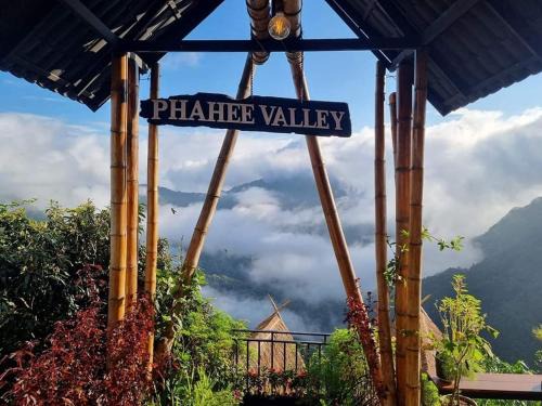 Mae Sai Haus | Phahee valley ผาฮี้วัลเล่ย์