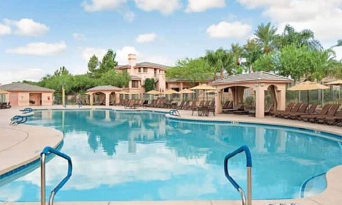 North Scottsdale Resort | Phoenix Open Week 2/4/25 to 2/11/25 1 Bedroom Hilton Scottsdale Links Resort