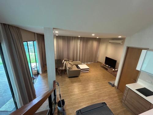 Mu Si Haus | Phuphatara Khaoyai