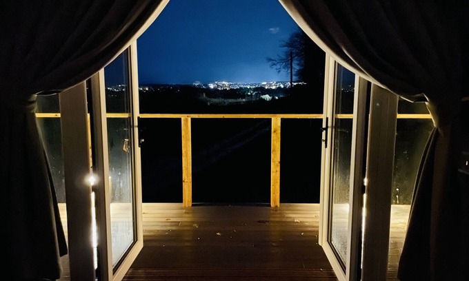 Scarborough Kabine | Picturesque views across Scarborough with a Hot Tub.