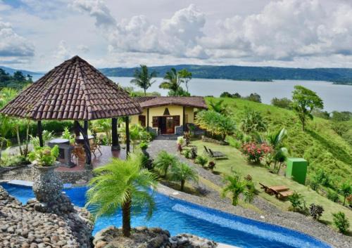 El Fosforo Haus | Pie In The Sky 2 Luxury Home With Amazing Views!