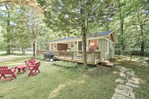 Fish Creek Haus | Pine Cottage Duplex with Deck Walk to State Park!