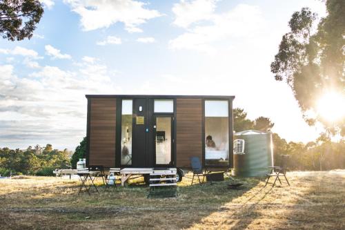 Ellendale Haus | Pine Edge Heights by Tiny Away