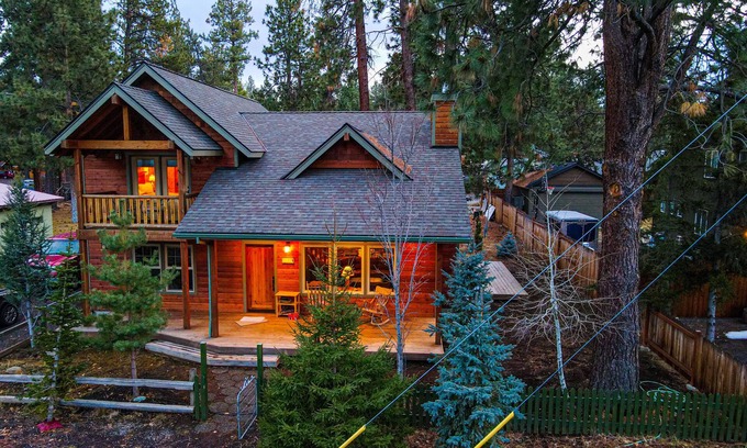 Sisters Kabine | Pine Grove Cabin, Sisters Oregon