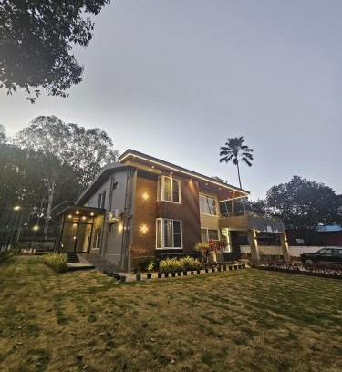 Yelagiri Wohnung | Pine Tree Garden - No Alcohol Zone