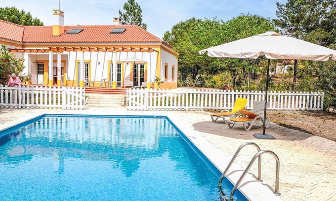 Santa Maria do Castelo Haus | Pine Villa by Interhome