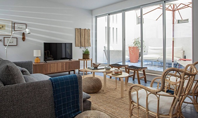 Encarnacao Wohnung | Piso Azul Premium Apartments - Apt 1 by LovelyStay