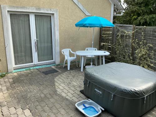 Szentendrei Wohnung | Pitypang lak