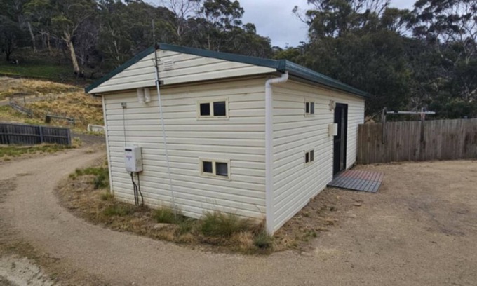 Mount Rumney Haus | Platypus Cabin - Mt Rumney Escapes