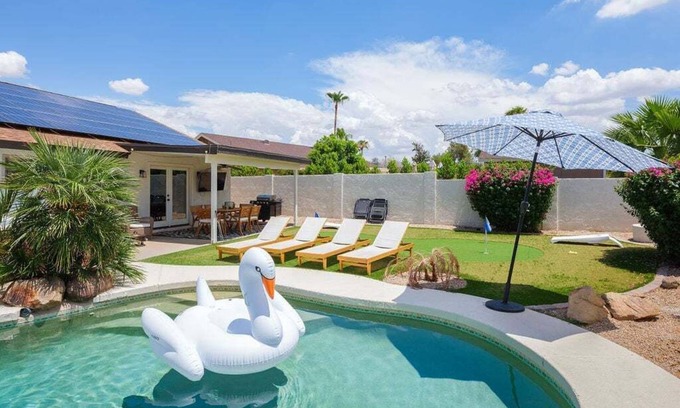 Paradise Valley Village Hütte | Players Paradise- Pool-golf-games & More!